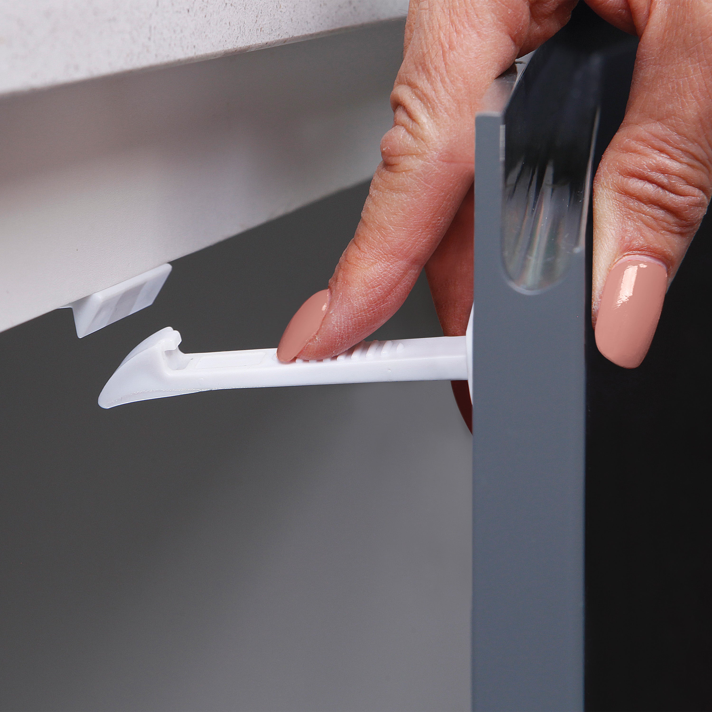 Adhesive Safety latches - 8 Pack