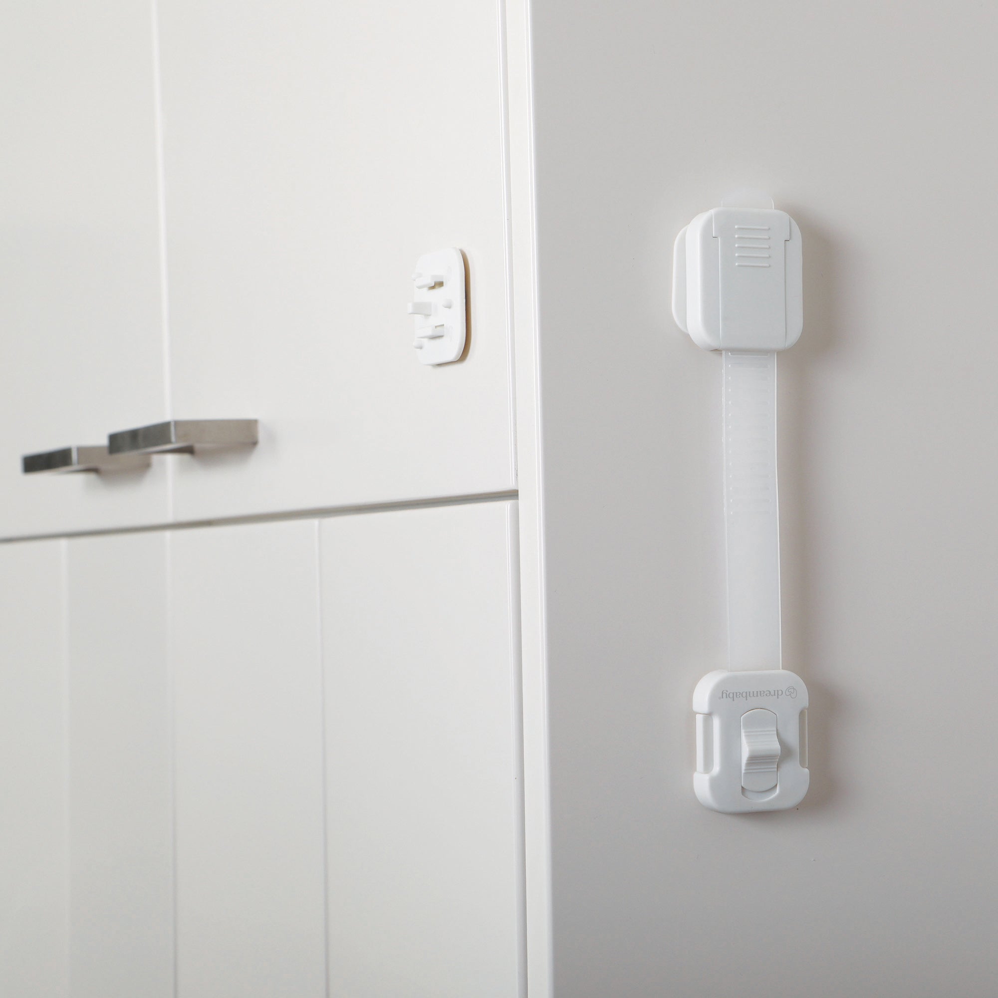 Multi-Purpose Swivel Adapta-Latch Pack -2 White