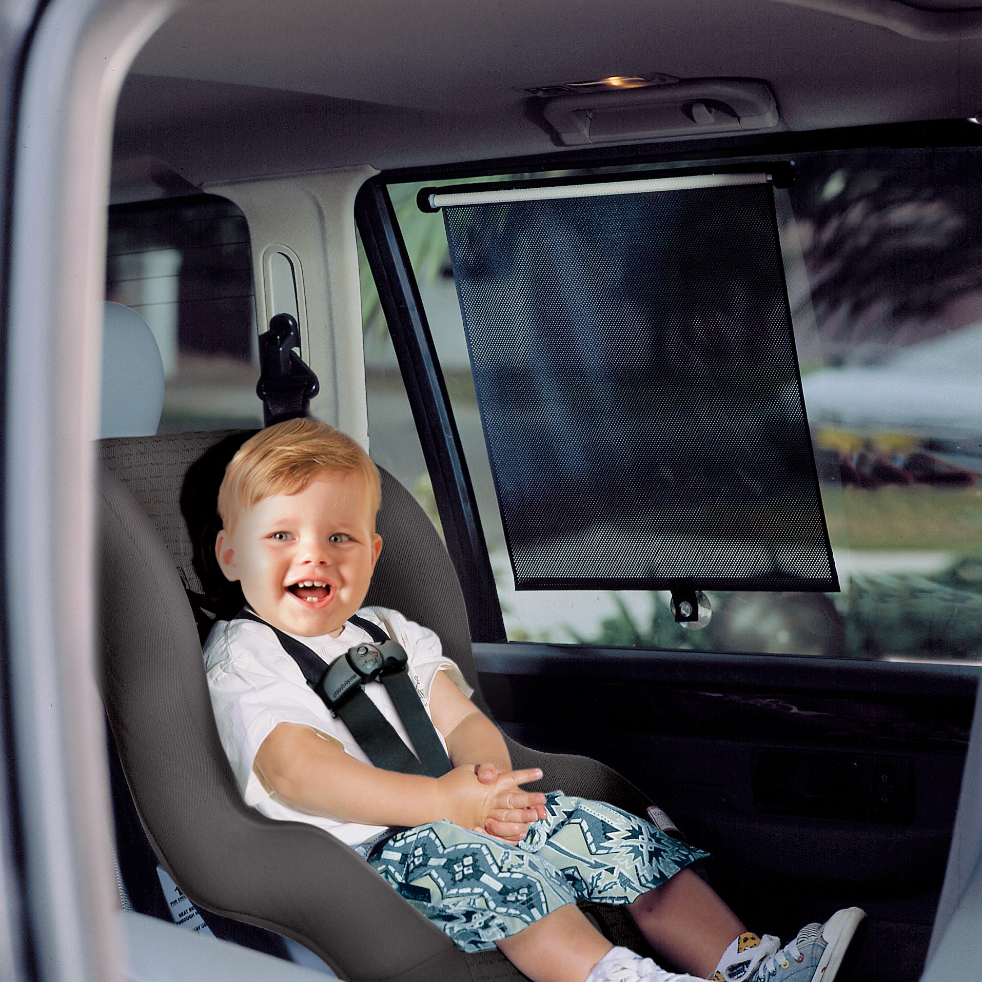 Adjustable Car Window Shade Roll-Up