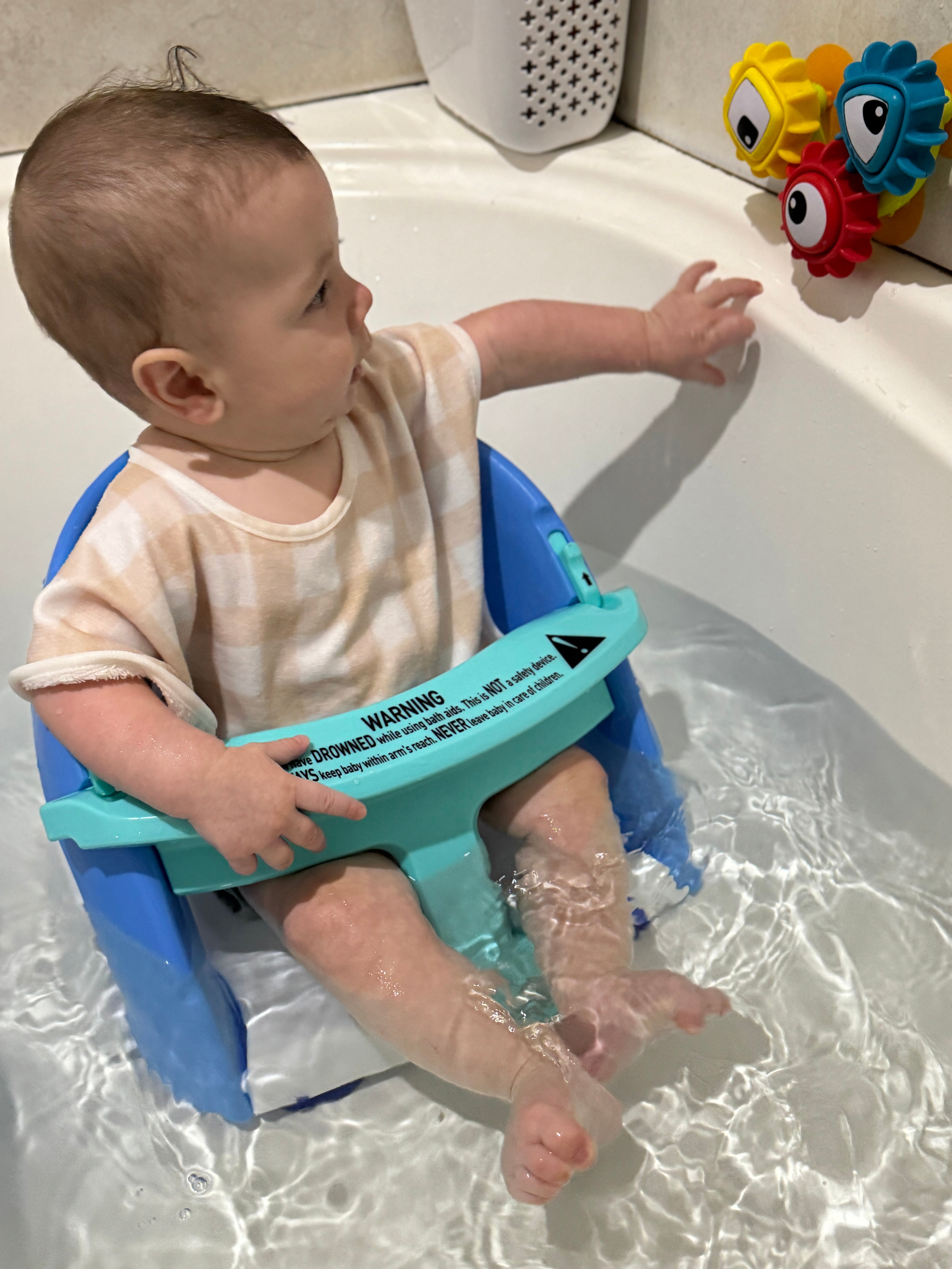 Dreambaby Baby Bath Seat | Non-Slip Suction 5–10 Months | Aqua/Blue