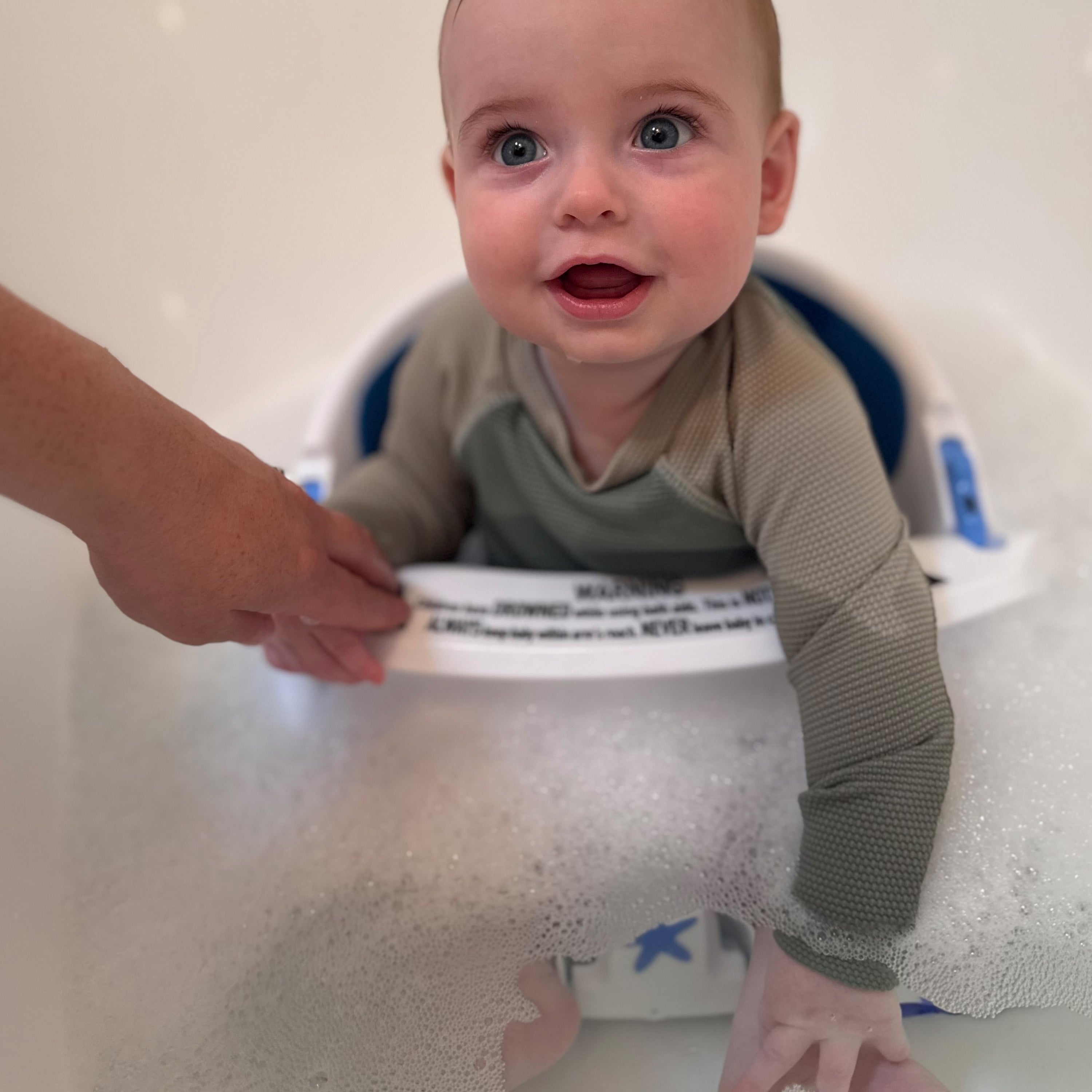Deluxe Bath Seat With Foam Padding & Heat Sensing Indicator