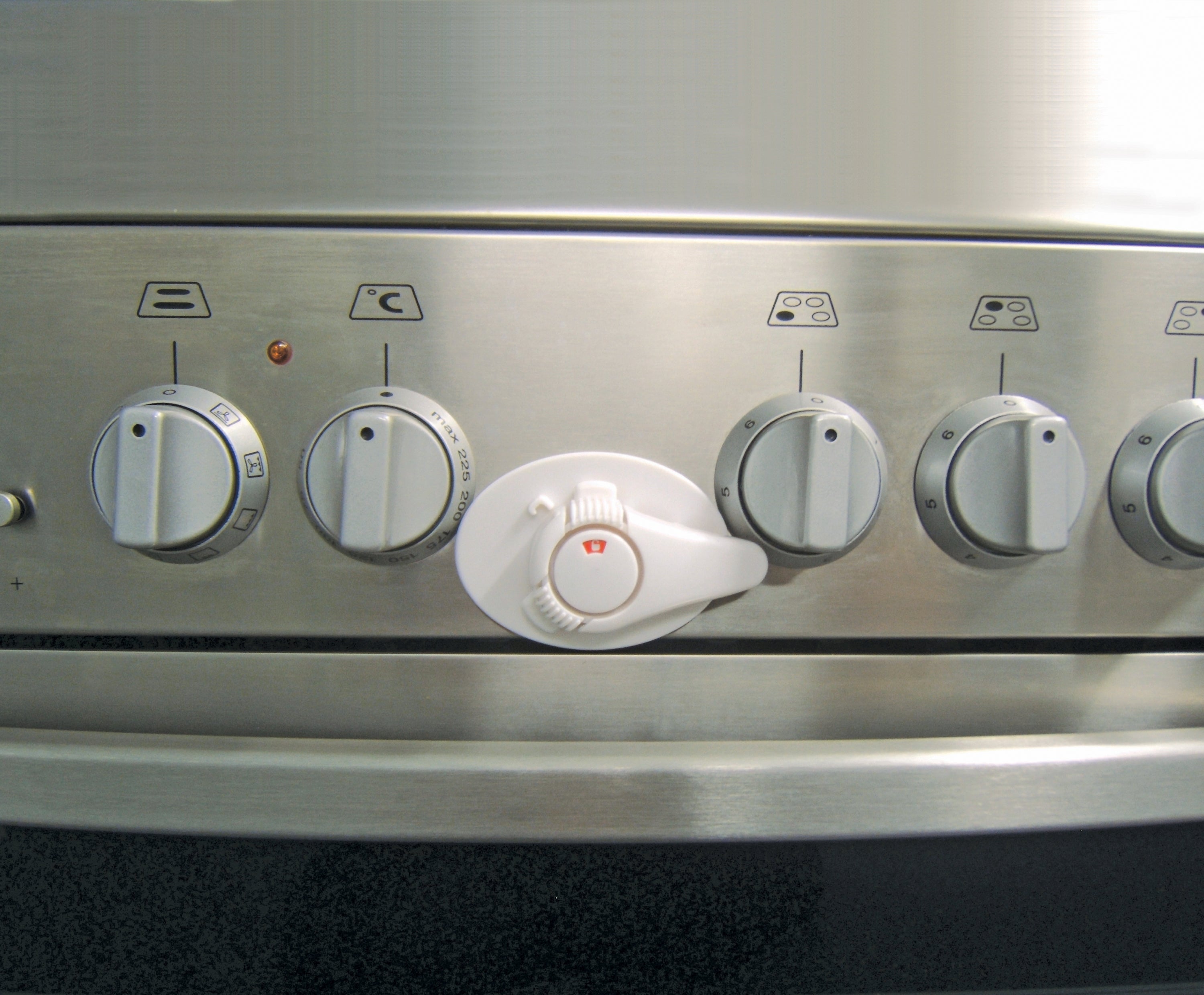 Ezy-Check® Swivel Appliance Latch