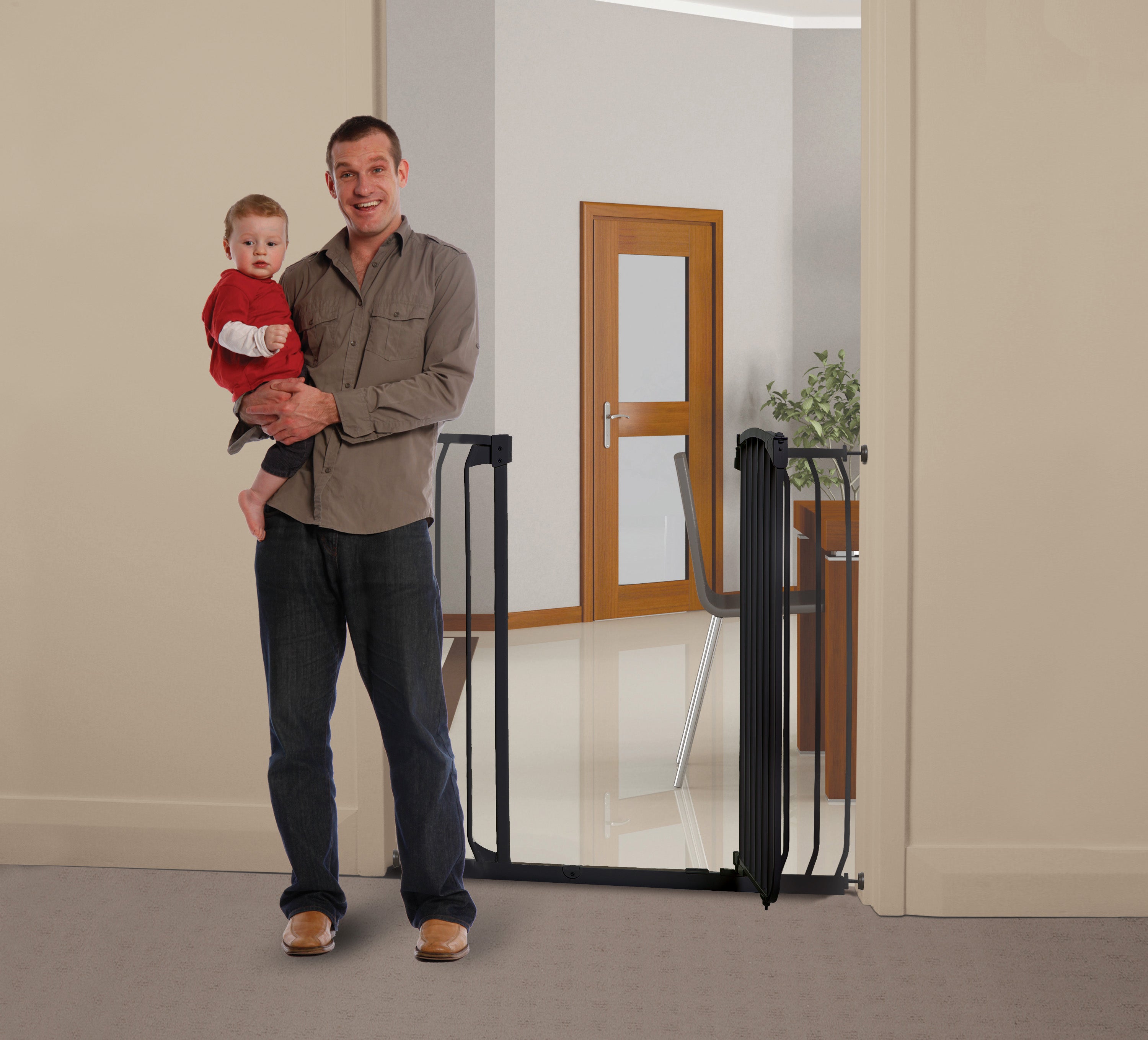 Chelsea Extra Tall and Wide 38-42.5in Auto Close Metal Baby Gate - Black