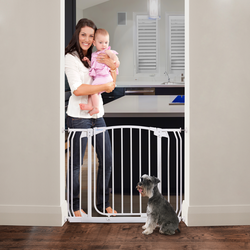 Chelsea 28-39in Auto Close Metal Baby Gate - White